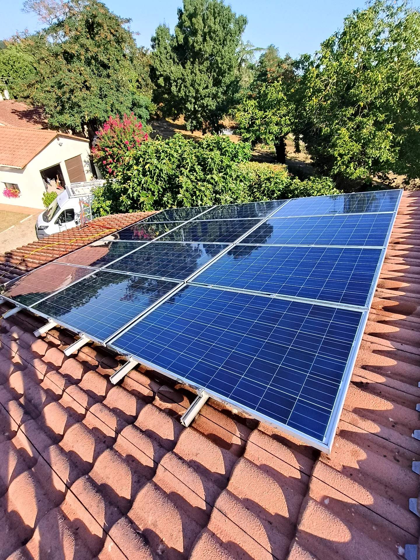 Nettoyage Nettoyage Panneaux Solaires par drone - aquit-n-nettoyage-nettoyage-panneaux-solaires-05.webp