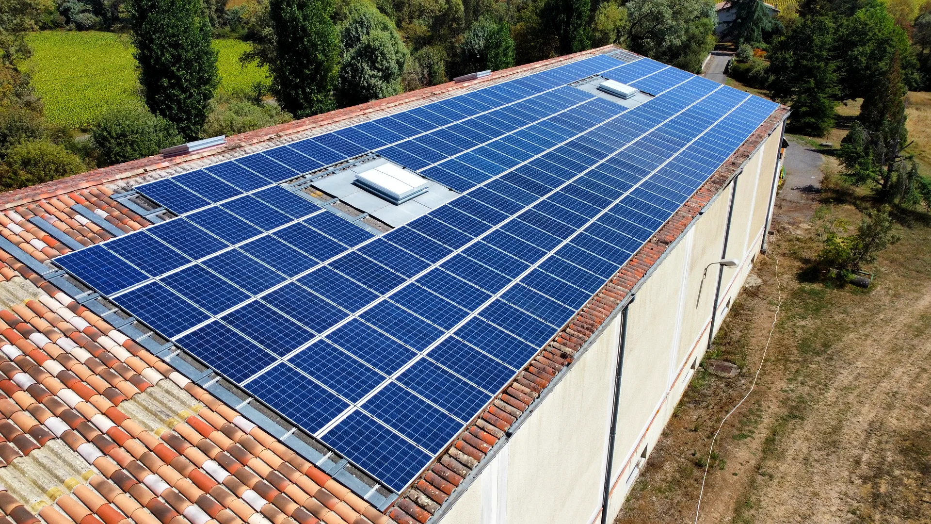 Nettoyage Nettoyage Panneaux Solaires par drone - aquit-n-nettoyage-nettoyage-panneaux-solaires-23.webp